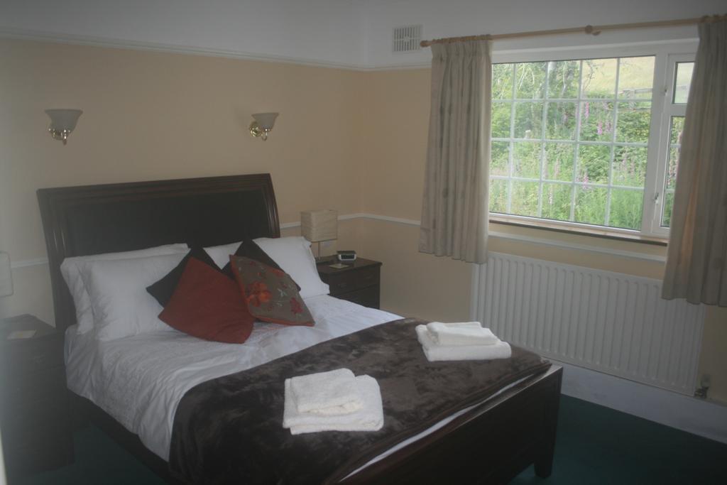 Laragh Mountain View Lodge Saggart Номер фото
